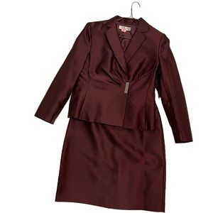 TAHARI ASL Burgundy Suit Size 14